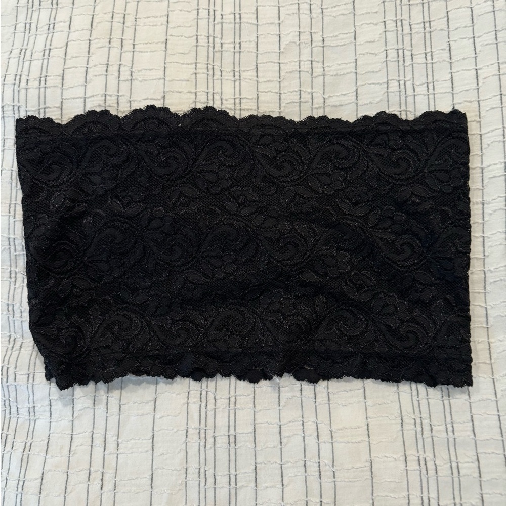 Emmelee black strapless Bralette